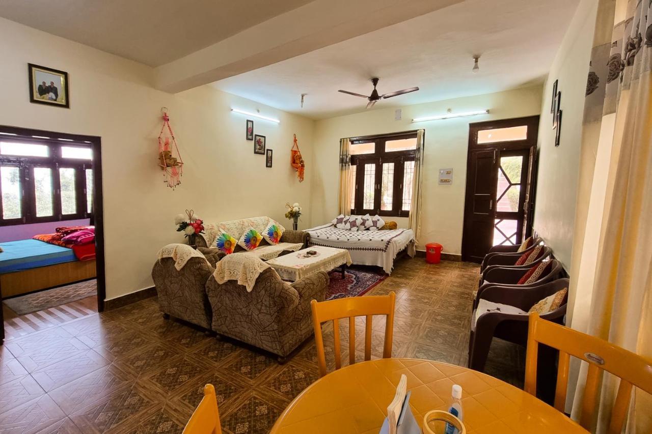 Aditya Homestay Dalhousie Exterior foto