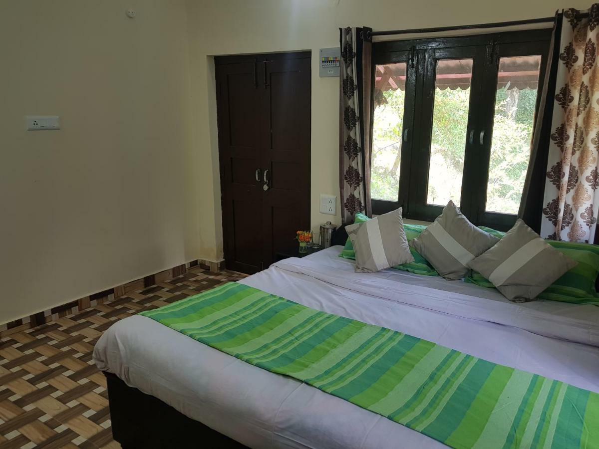 Aditya Homestay Dalhousie Exterior foto